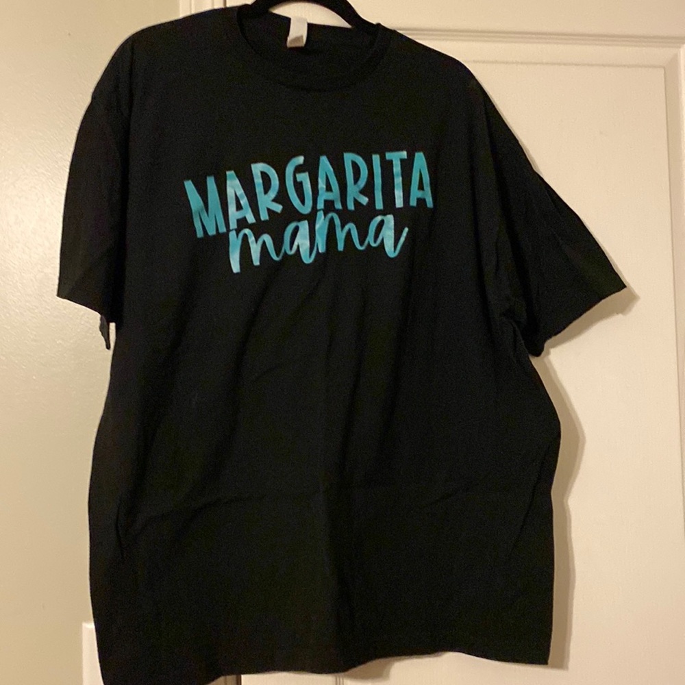 T-shirt that says “Margarita Mama”